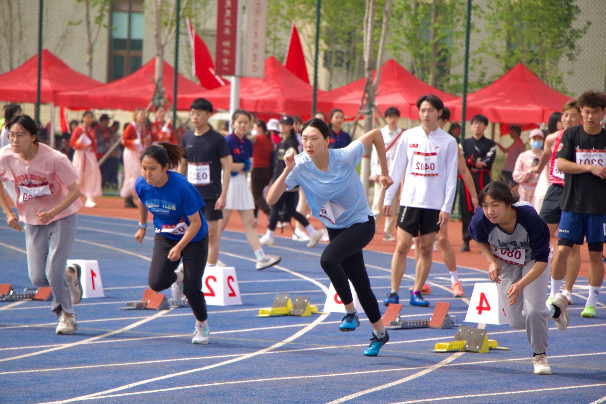 [Scene overview] The 2023 Spring Sports Meeting of Minzu University of China was held